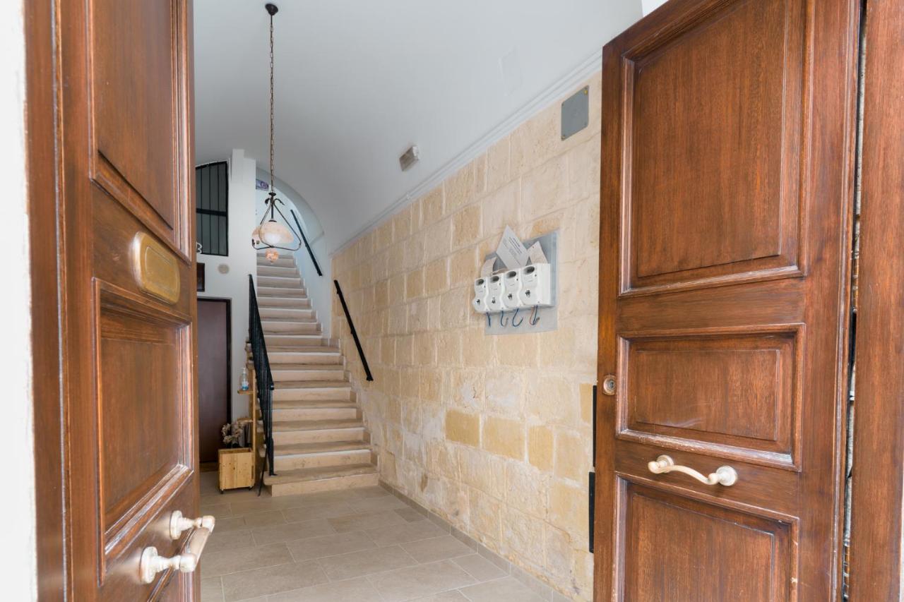 Guendalina Sweet Home - La Casetta Di Guendalina Trani Extérieur photo
